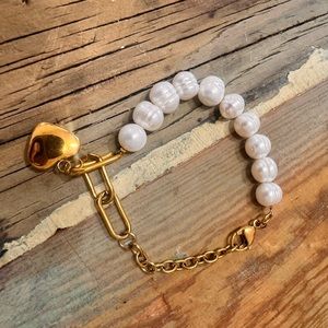 Stainless steel and real fresh water pearls bracelet